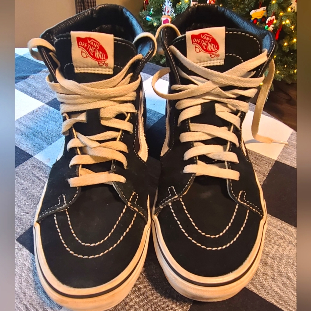 Vans sk8 hi sneaker Size 9.5 mens/11 womens